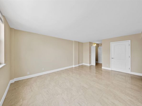 1849 S Ocean Dr 711, Hallandale Beach FL 33009