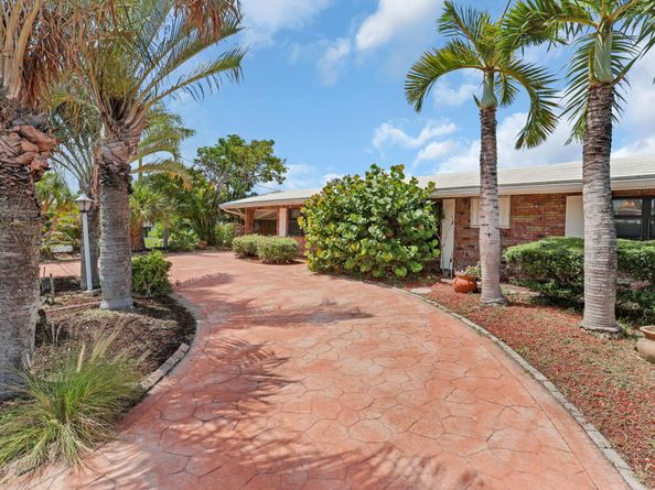 1701 NE 63rd Court, Fort Lauderdale FL 33334