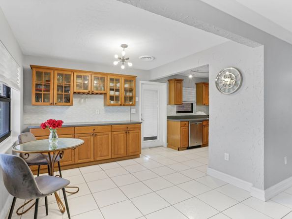 1701 NE 63rd Court, Fort Lauderdale FL 33334