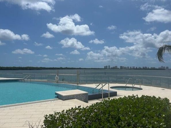 100 Lakeshore Drive 754, North Palm Beach FL 33408