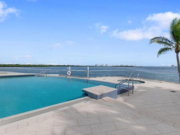 100 Lakeshore Drive 754, North Palm Beach FL 33408