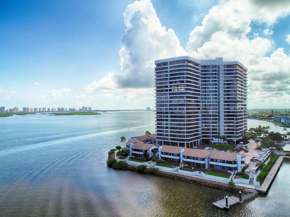 100 Lakeshore Drive 754, North Palm Beach FL 33408