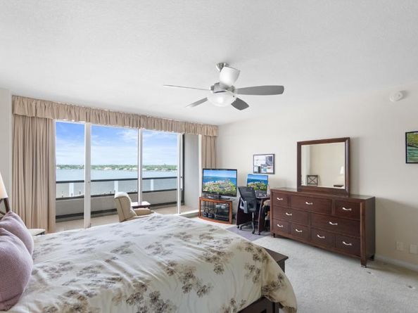 100 Lakeshore Drive 754, North Palm Beach FL 33408