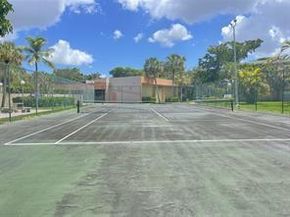4205 N University Dr 311, Sunrise FL 33351