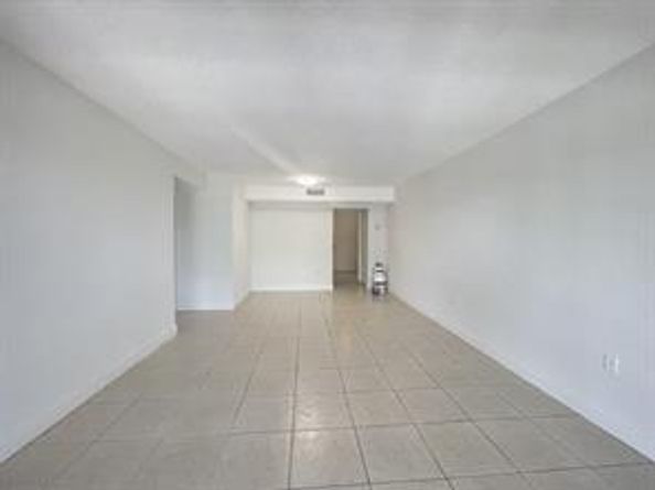 4205 N University Dr 311, Sunrise FL 33351