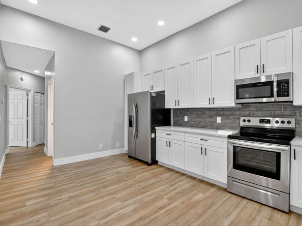 851 NW 42 Place, Deerfield Beach FL 33064