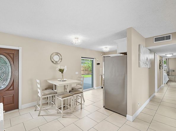 5935 Albert Road, West Palm Beach FL 33415