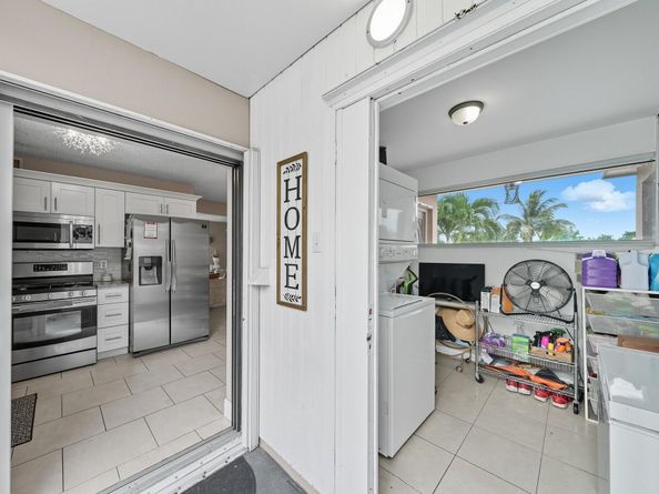 5935 Albert Road, West Palm Beach FL 33415