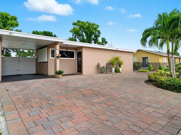 5935 Albert Road, West Palm Beach FL 33415