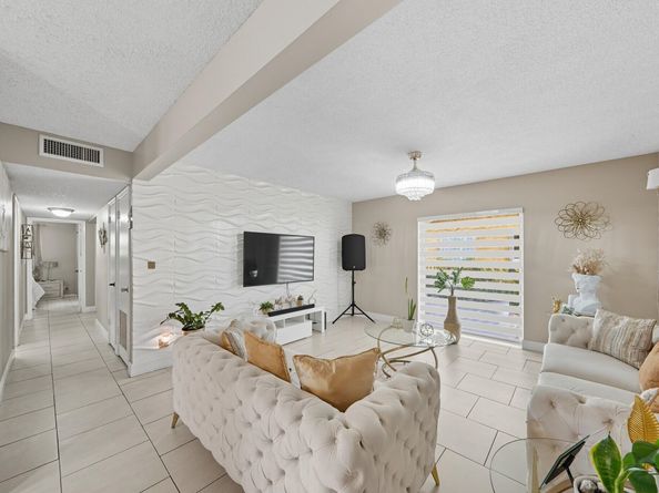 5935 Albert Road, West Palm Beach FL 33415