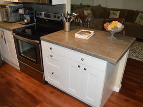 35 Dorchester B, West Palm Beach FL 33417