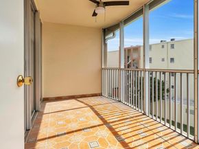 1690 NE 191st St 4051, Miami FL 33179
