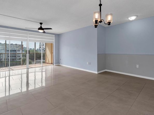 1690 NE 191st St 4051, Miami FL 33179