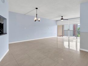 1690 NE 191st St 4051, Miami FL 33179