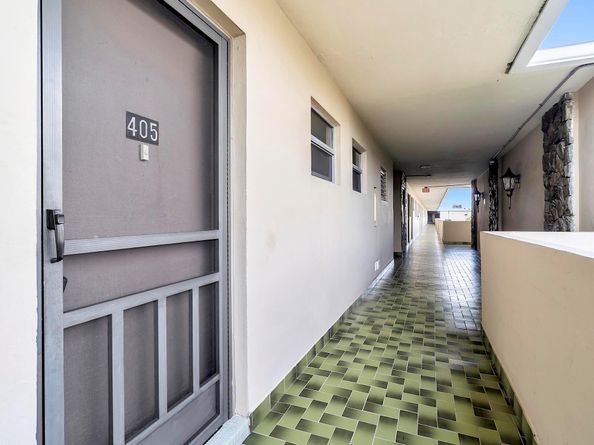 1690 NE 191st St 4051, Miami FL 33179