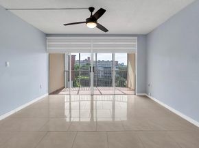 1690 NE 191st St 4051, Miami FL 33179