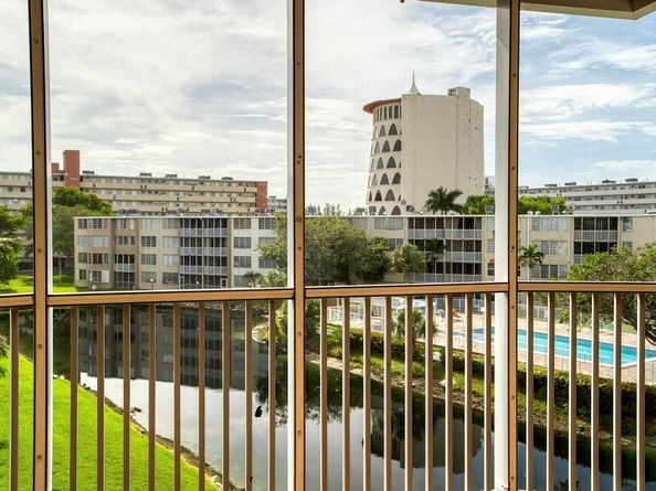1690 NE 191st St 4051, Miami FL 33179