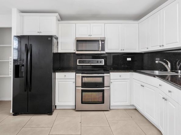 1690 NE 191st St 4051, Miami FL 33179
