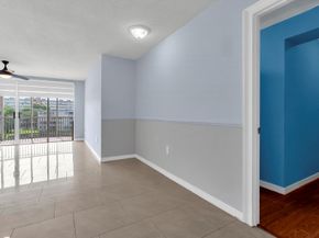 1690 NE 191st St 4051, Miami FL 33179