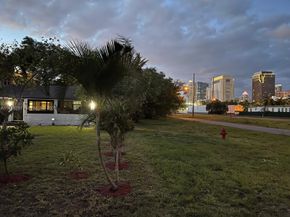 207 SW 11th Street, Fort Lauderdale FL 33315