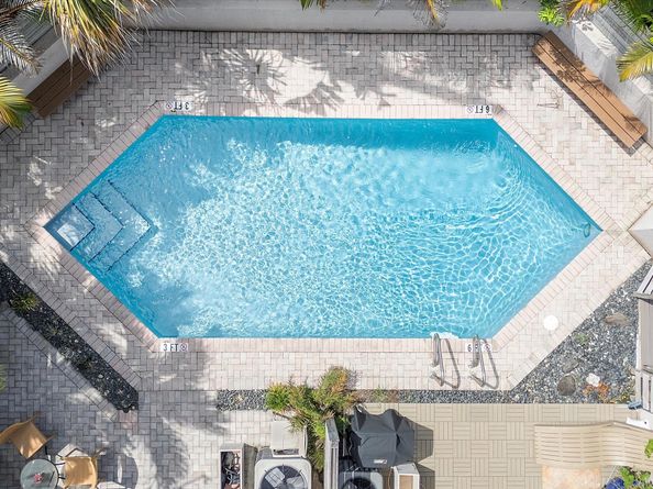 610 SE 14th Ct 6, Fort Lauderdale FL 33316