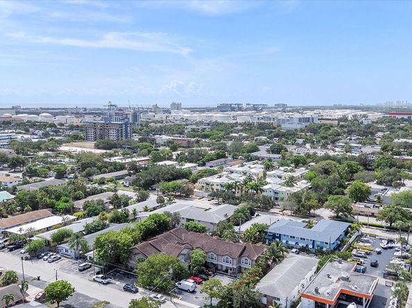 610 SE 14th Ct 6, Fort Lauderdale FL 33316