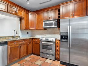 610 SE 14th Ct 6, Fort Lauderdale FL 33316