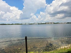 116 Lake Emerald Dr 109, Oakland Park FL 33309