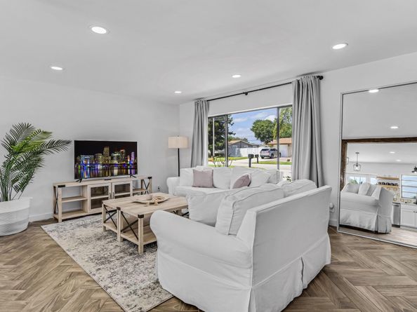 337 Cypress Lane, Palm Springs FL 33461