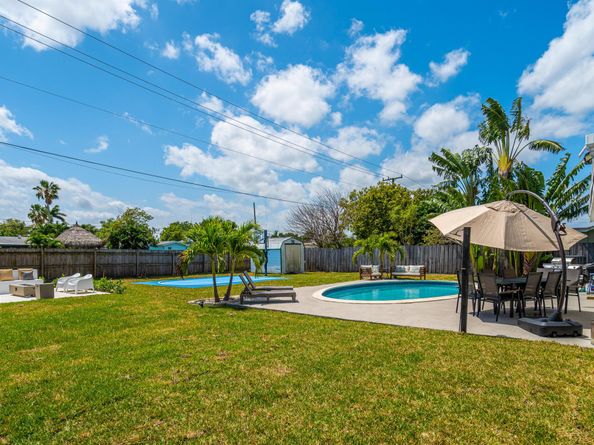 337 Cypress Lane, Palm Springs FL 33461