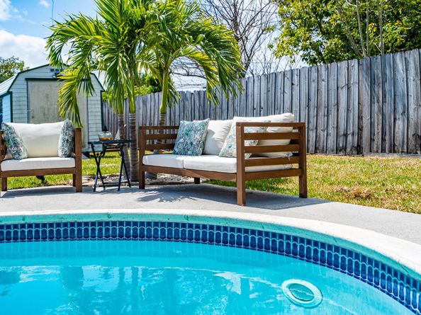 337 Cypress Lane, Palm Springs FL 33461