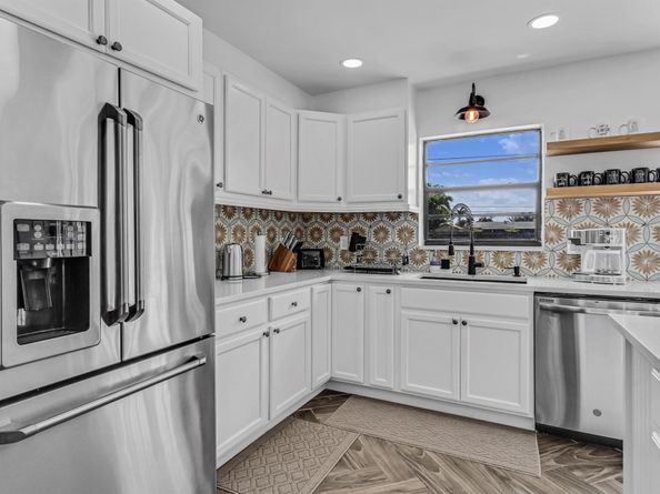 337 Cypress Lane, Palm Springs FL 33461