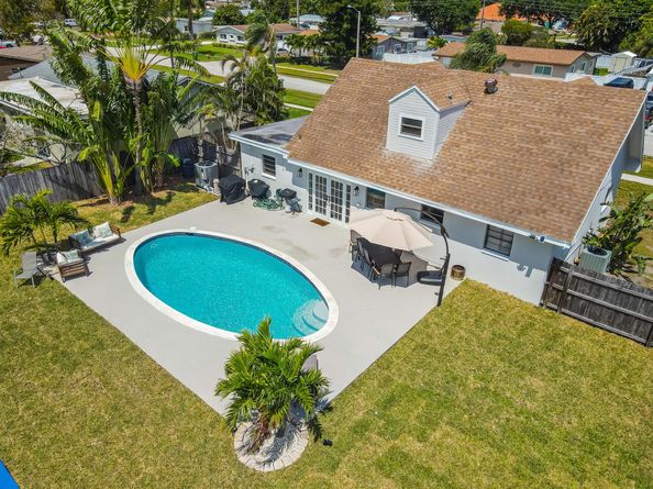 337 Cypress Lane, Palm Springs FL 33461