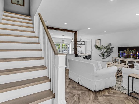 337 Cypress Lane, Palm Springs FL 33461