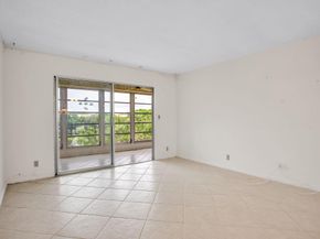 2202 Lucaya Bnd D4, Coconut Creek FL 33066