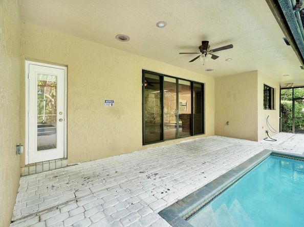 645 NW 102nd Ave, Coral Springs FL 33071