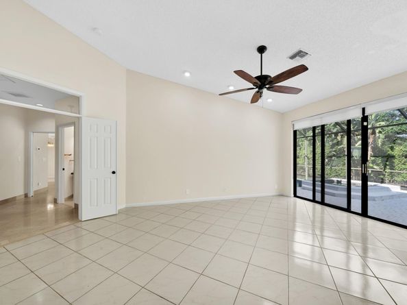 645 NW 102nd Ave, Coral Springs FL 33071