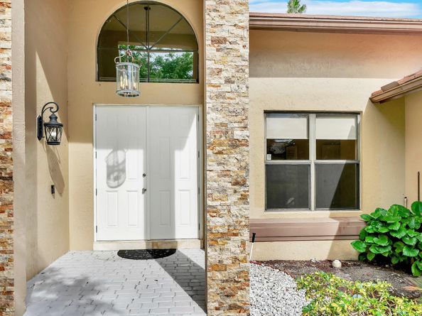 645 NW 102nd Ave, Coral Springs FL 33071