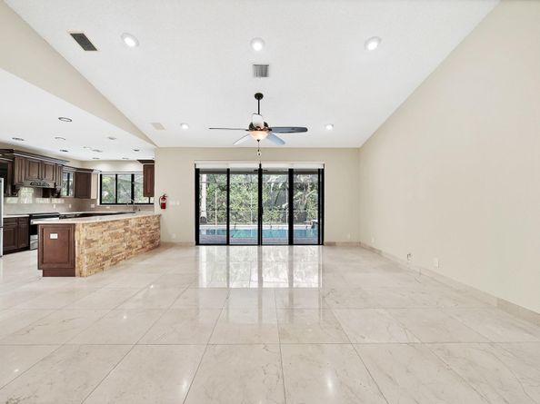 645 NW 102nd Ave, Coral Springs FL 33071