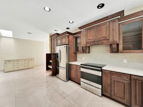 645 NW 102nd Ave, Coral Springs FL 33071