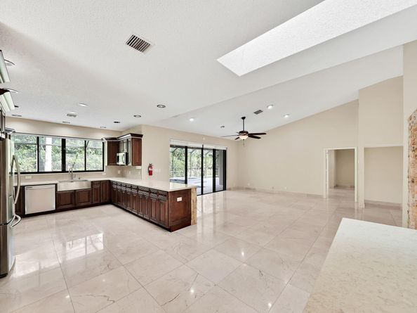 645 NW 102nd Ave, Coral Springs FL 33071