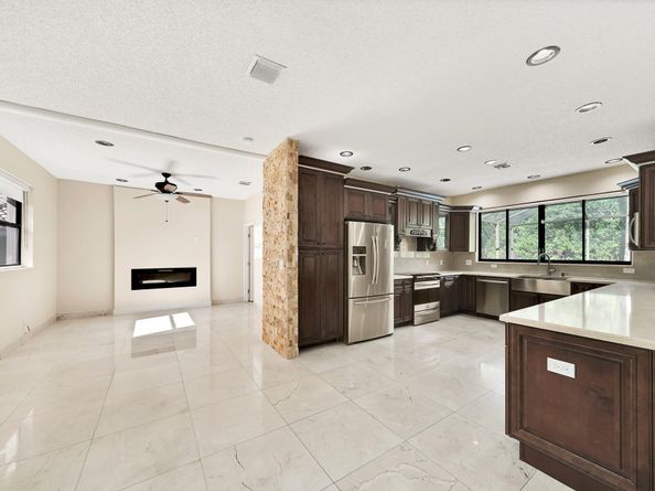 645 NW 102nd Ave, Coral Springs FL 33071