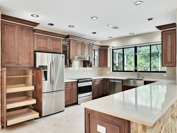 645 NW 102nd Ave, Coral Springs FL 33071