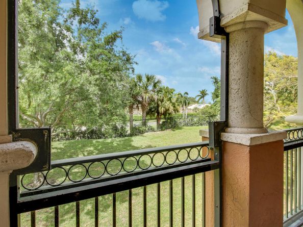 11760 Saint Andrews Place 303, Wellington FL 33414