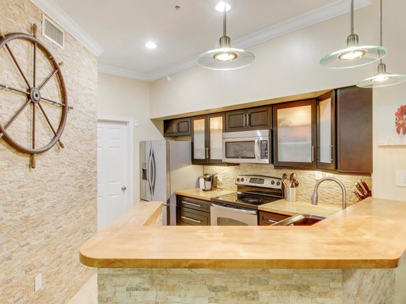 11760 Saint Andrews Place 303, Wellington FL 33414