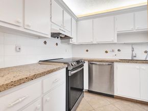 1051 Orange Terrace 101, Delray Beach FL 33445