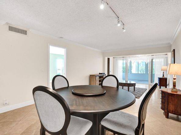 1051 Orange Terrace 101, Delray Beach FL 33445