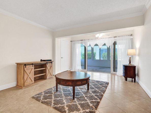 1051 Orange Terrace 101, Delray Beach FL 33445