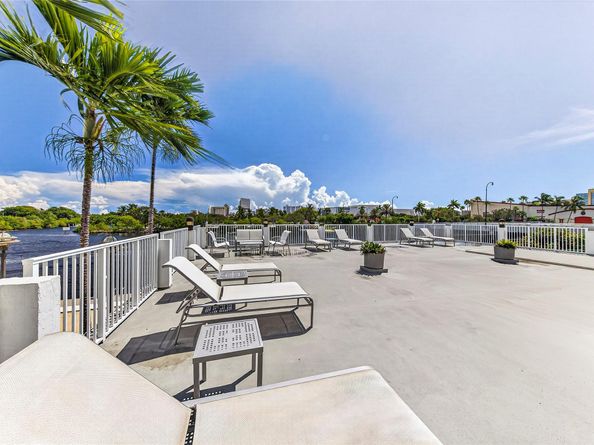 1160 N Federal Hwy 1022, Fort Lauderdale FL 33304