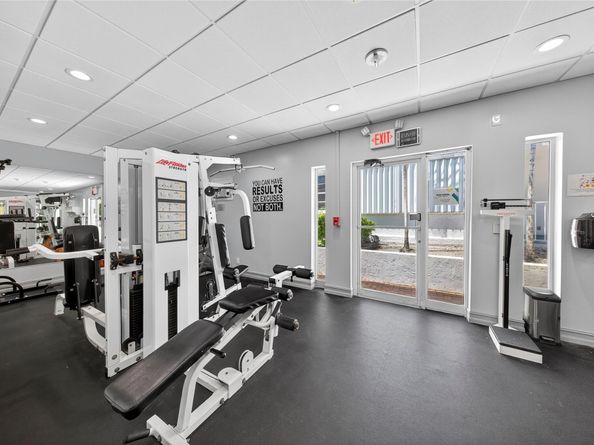 1160 N Federal Hwy 1022, Fort Lauderdale FL 33304